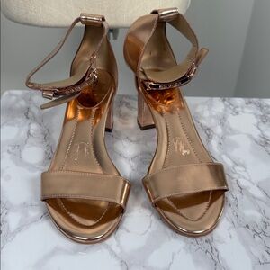 Elegant Michael Kors Rose Gold Metallic Sandals